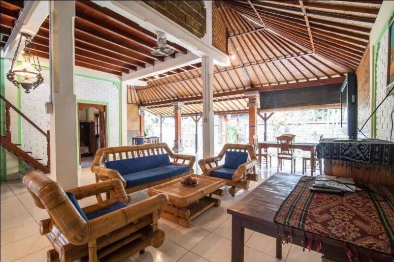 Mahalini Villa *