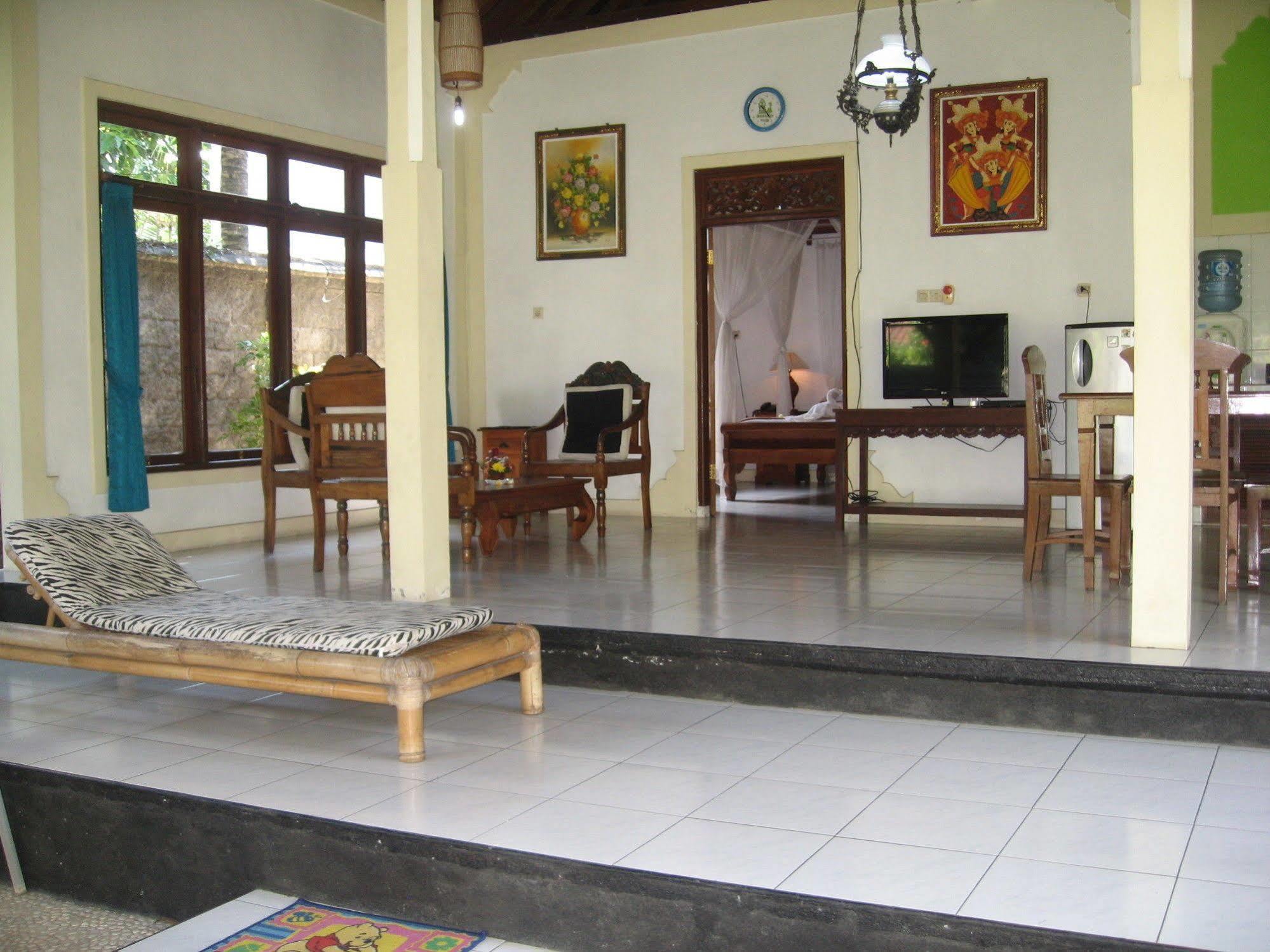 Mahalini *
